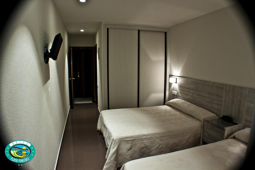 גיחון Hotel Playa Poniente מראה חיצוני תמונה